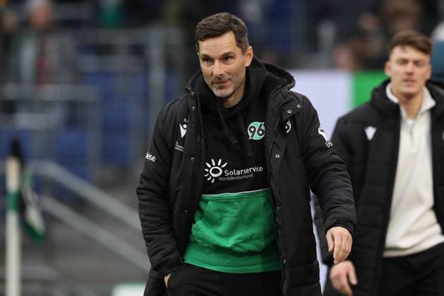 07.12.2024, xtgx, Fussball 2. Bundesliga, Hannover 96 - SSV Ulm 1846 emspor, v.l. Stefan Leitl (Hannover, Trainer) Portrait, Portraet, Einzelbild (DFL DFB REGULATIONS PROHIBIT ANY USE OF PHOTOGRAPHS as IMAGE SEQUENCES and or QUASI-VIDEO) Hannover