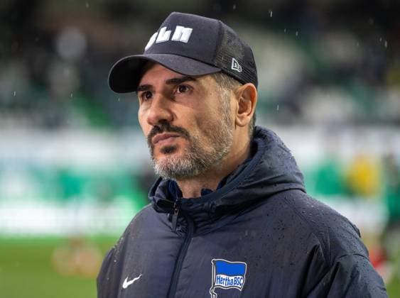 Fußball, Herren, Saison 2024 2025, 2. Bundesliga (15. Spieltag), SpVgg Greuther Fürth - Hertha BSC, Trainer Cristian Fiel (Hertha BSC), 07.12. 2024,
