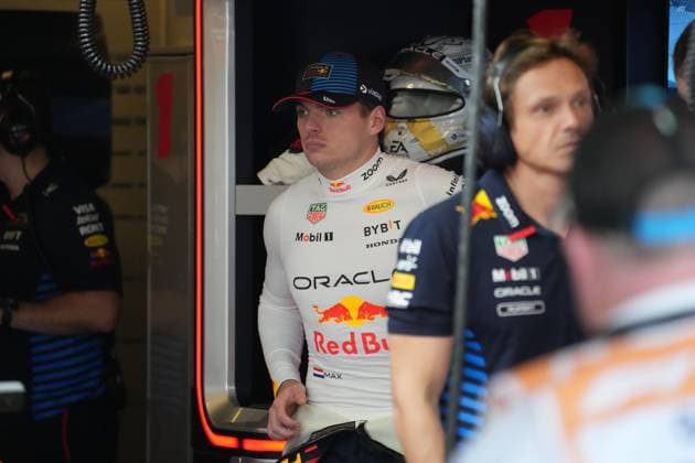 07.12.2024, Yas Marina Circuit, Abu Dhabi, Formula 1 Etihad Airways Abu Dhabi Grand Prix 2024 , im Bild Max Verstappen (NLD), Oracle Red Bull Racing (Photo by Hasan Bratic DeFodi Images) Defodi-506_20241207_hbr_0998