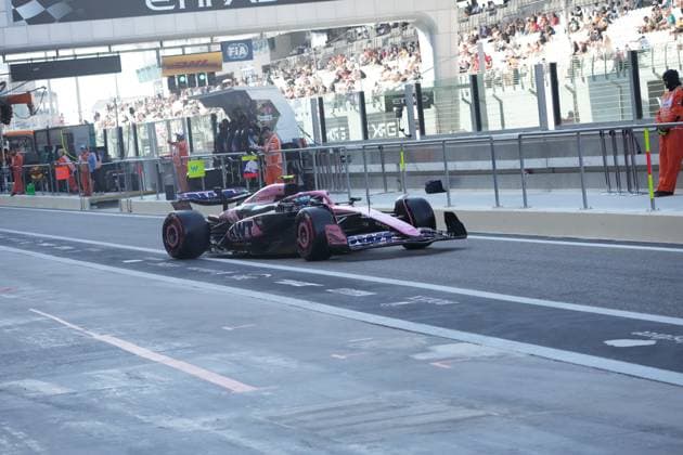 07.12.2024, Yas Marina Circuit, Abu Dhabi, Formula 1 Etihad Airways Abu Dhabi Grand Prix 2024 , im Bild Pierre Gasly (FRA), Alpine F1 Team (Photo by Hasan Bratic DeFodi Images) Defodi-506_20241207_hbr_1203