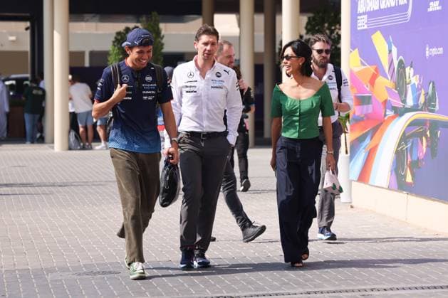 Alexander Albon (Williams Racing, 23), James Vowles (Williams Racing, Teamchef), Lily Muni He, ARE, Formel 1 Weltmeisterschaft, Abu Dhabi Grand Prix, Yas Marina Circuit, 07.12.2024 ARE, Formel 1 Weltmeisterschaft, Abu Dhabi Grand Prix, Vereinigte Arabische Emirate, Yas Marina Circuit, 07.12.2024 Abu Dhabi Copyright: xEibner-Pressefoto AnnikaxGrafx EP_AGF