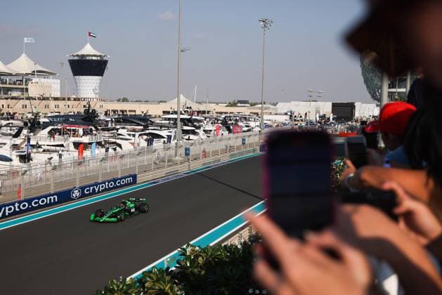 December 7, 2024, Abu Dhabi, United Arab Emirates: Zhou Guanyu of Kick Sauber drives on the track during Practice 3 ahead of Formula 1 Abu Dhabi Grand Prix at Yas Marina Circuit on December 7th, 2024 in Abu Dhabi, United Arab Emirates. Abu Dhabi United Arab Emirates - ZUMAz156 0783662851st Copyright: xBeataxZawrzelx
