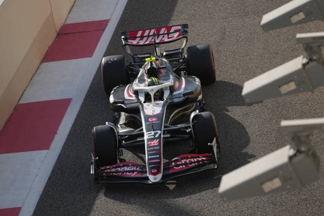 07.12.2024, Yas Marina Circuit, Abu Dhabi, Formula 1 Etihad Airways Abu Dhabi Grand Prix 2024 , im Bild Nico Hülkenberg (DEU), MoneyGram Haas F1 Team (Photo by Hasan Bratic DeFodi Images) Defodi-506_20241207_hbr_1617