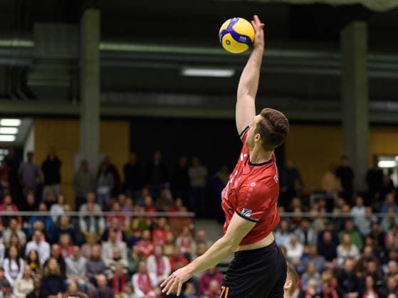 Niklas Lichtenauer (TV Rottenburg, 08) im Angriff TV Rottenburg vs. TuS Kriftel, Volleyball, 2. Bundesliga Sued, 10. Spieltag, Saison 2024 2025, 07.12.2024, TV Rottenburg vs. TuS Kriftel, Volleyball, 2. Bundesliga Sued, 10. Spieltag, Saison 2024 2025, 07.12.2024 Rottenburg Copyright: xEibner-Pressefoto RalphxKunzex EP_RKE