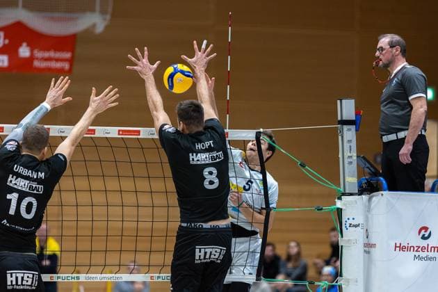 Yannick Bibelriether (SV Schwaig, 05), Jannis Hopt (CERATONIA Volleys Eltmann, 08), SV Schwaig Volleyball - CERATONIA Volleys Eltmann, Volleyball, 2. Bundesliga Sued, 8. Spieltag, 07.12.2024 SV Schwaig Volleyball - CERATONIA Volleys Eltmann, Volleyball, 2. Bundesliga Sued, 8. Spieltag, 07.12.2024 Schwaig Copyright: xEibner-Pressefoto G.xSantemizx EP_GSZ