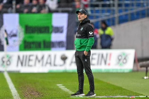 2. Bundesliga - Hannover 06 - SSV Ulm 1846 am 07.12.2024 in der HDI Arena in Hannover Trainer Stefan Leitl (Hannover 96)