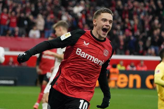 Fussball, 1.BL Saison 2024 2025 Bayer 04 Leverkusen vs FC St.Pauli , Bayarena Leverkusen Florian Wirtz Bayer 04 Leverkusen , Aktion, Einzelbild