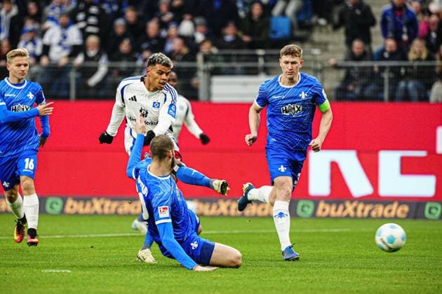 Tor zum 1:0 Ransford-Yeboah Koenigsdoerffer (Hamburger SV, 11) GER, Hamburger SV vs. SV Darmstadt 98, Fussball, 2. Bundesliga, Spieltag 15, Saison 2024 2025, 08.12.2024 DFL REGULATIONS PROHIBIT ANY USE OF PHOTOGRAPHS AS IMAGE SEQUENCES AND OR QUASI-VIDEO GER, Hamburger SV vs. SV Darmstadt 98, Fussball, 2. Bundesliga, Spieltag 15, Saison 2024 2025, 08.12.2024 Hamburg