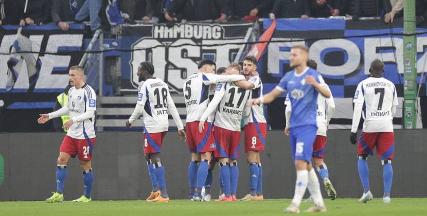 Adam Karabec (HSV) bejubelt das 2-1 Fussball, Herren, Saison 2024 2025, 2.BL, Volksparkstadion, Hamburger SV gegen SV Darmstadt 98 DFL REGULATIONS PROHIBIT ANY USE OF PHOTOGRAPHS AS IMAGE SEQUENCES AND OR QUASI-VIDEO.
