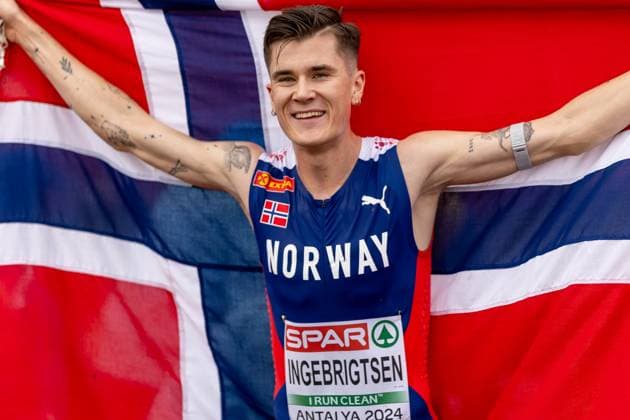 Bilder des Jahres 2024, Sport 12 Dezember Sport Themen der Woche KW 49 Sport Bilder des Tages Leichtathletik, Crosslauf, EM in Antalya SPAR European Cross Country Championships, Antalya, Turkey 8 12 2024 Men™s Senior Race Norway™s Jacob Ingebrigtsen celebrates winning gold Jacob Ingebrigtsen celebrates winning gold 8 12 2024  Copyright: x INPHO MorganxTreacyx MT2_0211