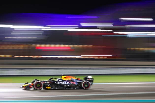 1 Max Verstappen (NDL) Oracle Red Bull Racing (AUT) Red Bull RB20 Honda RBPT, during the 2024 Formula One Abu Dhabi Grand Prix, 24th round of the 2024 Formula 1 World Championship, WM, Weltmeisterschaft from December 6 to 8 , 2024 at Yas Marina circuit (ARE) Abu Dhabi Yas Marina Circuit United Arab Emirates