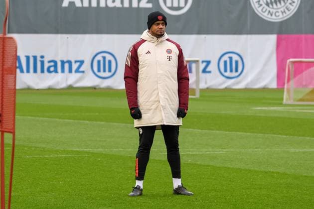 Vincent Kompany (FC Bayern Muenchen, Cheftrainer), GER, Abschlusstraining, FC Bayern Muenchen, Fussball, UEFA Champions League, 6. Spieltag, Saison 2024 2025, 09.12.2024, GER, Abschlusstraining, FC Bayern Muenchen, Fussball, UEFA Champions League, 6. Spieltag, Saison 2024 2025, 09.12.2024 Muenchen Copyright: xEibner-Pressefoto JennixMaulx EP_JML