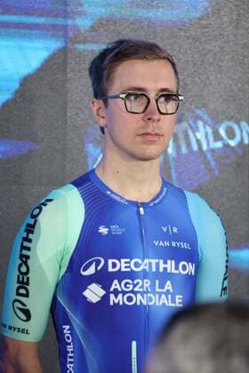 CYCLISME : PrÃ sentation Ã quipe Decathlon AG2R La Mondiale Team saison 2025 - 09 12 2024 Benoit COSNEFROY lors de la prÃ sentation de l Ã quipe Decathlon AG2R La Mondiale Team, le 9 dÃ cembre 2024  Copyright: xLaurentxSANSONx xPsnewZx