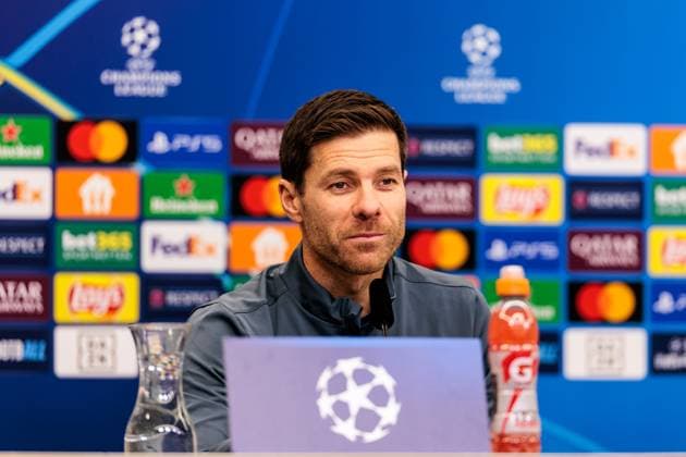 UEFA Champions League: Abschlusstraining Bayer 04 Leverkusen; 09.12.2024 Xabi Alonso (Cheftrainer Bayer 04 Leverkusen) während der Pressekonferenz UEFA Champions League: Abschlusstraining Bayer 04 Leverkusen vor dem Spiel gegen Inter Mailand, Leverkusen, BayArena am 09.12.2024 Copyright: xBEAUTIFULxSPORTS Wunderlx