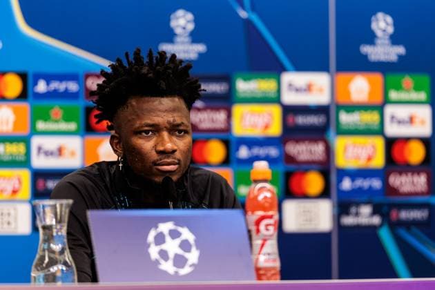 UEFA Champions League: Abschlusstraining Bayer 04 Leverkusen; 09.12.2024 Edmond Tapsoba (Bayer 04 Leverkusen, 12) während der Pressekonferenz UEFA Champions League: Abschlusstraining Bayer 04 Leverkusen vor dem Spiel gegen Inter Mailand, Leverkusen, BayArena am 09.12.2024 Copyright: xBEAUTIFULxSPORTS Wunderlx