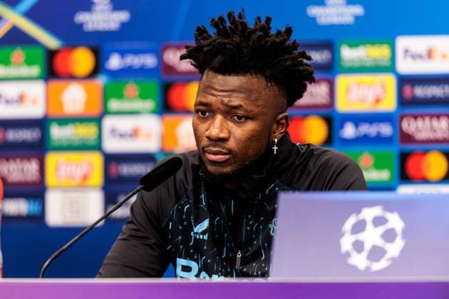 UEFA Champions League: Abschlusstraining Bayer 04 Leverkusen; 09.12.2024 Edmond Tapsoba (Bayer 04 Leverkusen, 12) während der Pressekonferenz UEFA Champions League: Abschlusstraining Bayer 04 Leverkusen vor dem Spiel gegen Inter Mailand, Leverkusen, BayArena am 09.12.2024 Copyright: xBEAUTIFULxSPORTS Wunderlx