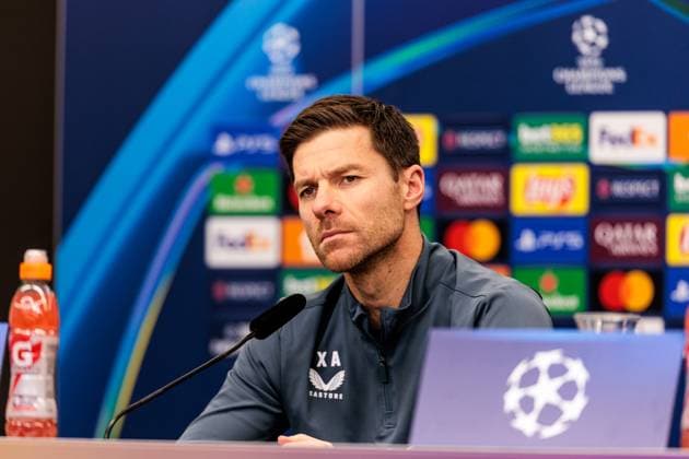 UEFA Champions League: Abschlusstraining Bayer 04 Leverkusen; 09.12.2024 Xabi Alonso (Cheftrainer Bayer 04 Leverkusen) während der Pressekonferenz UEFA Champions League: Abschlusstraining Bayer 04 Leverkusen vor dem Spiel gegen Inter Mailand, Leverkusen, BayArena am 09.12.2024 Copyright: xBEAUTIFULxSPORTS Wunderlx