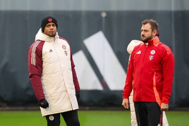 Vincent Kompany (FC Bayern Muenchen, Cheftrainer) mit Rene Maric (FC Bayern Muenchen, Co-Trainer), GER, Abschlusstraining, FC Bayern Muenchen, Fussball, UEFA Champions League, 6. Spieltag, Saison 2024 2025, 09.12.2024, GER, Abschlusstraining, FC Bayern Muenchen, Fussball, UEFA Champions League, 6. Spieltag, Saison 2024 2025, 09.12.2024 Muenchen Copyright: xEibner-Pressefoto JennixMaulx EP_JML