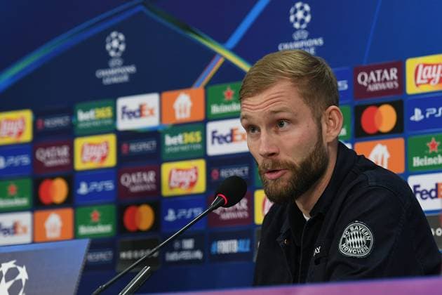 Fußball Champions League internationale Pressekonferenz FC Bayern München am 09.12.2024 in der Arena AufSchalke in Gelsenkirchen Konrad Laimer ( München )