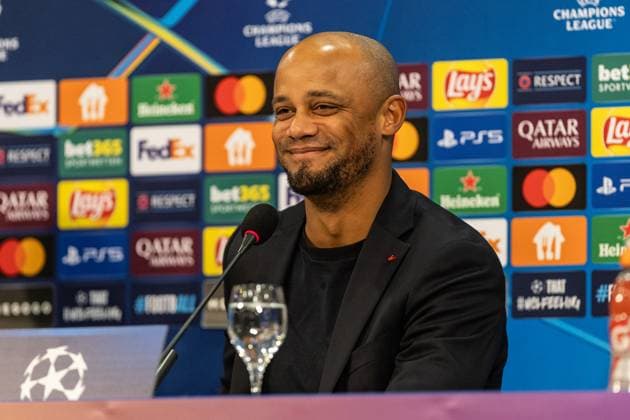 Pressekonferenz, FC Bayern München, 09.12.2024 Vincent Kompany (FC Bayern München, Cheftrainer) Pressekonferenz, FC Bayern München, 09.12.2024 UEFA Champions League: FC Shakhtar Donetsk - FC Bayern München; Arena AufSchalke, Gelsenkirchen; Copyright: xBEAUTIFULxSPORTS Buriakovx