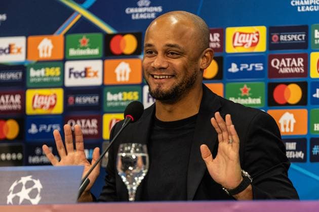 Pressekonferenz, FC Bayern München, 09.12.2024 Vincent Kompany (FC Bayern München, Cheftrainer) Pressekonferenz, FC Bayern München, 09.12.2024 UEFA Champions League: FC Shakhtar Donetsk - FC Bayern München; Arena AufSchalke, Gelsenkirchen; Copyright: xBEAUTIFULxSPORTS Buriakovx
