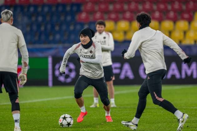 SOCCER - UEFA CL, RBS vs PSG SALZBURG,AUSTRIA,09.DEC.24 - SOCCER - UEFA Champions League, Red Bull Salzburg vs Paris Saint German, preview, training PSG. Image shows Lee Kang-In (PSG).  GEPAxpictures xWolfgangxKofler