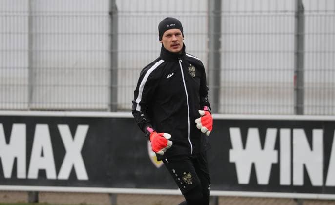 10.12.24 VfB Stuttgart Training Deutschland, Stuttgart, 10.12.2024, Fussball, Bundesliga, VfB Stuttgart Training: Torwart Alexander Nübel.