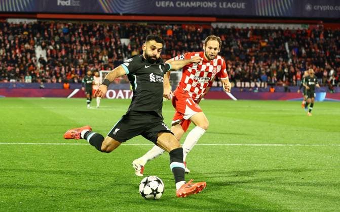 Mohamed Salah of Liverpool shoots wide Girona v Liverpool, UEFA Champions League, Group Stage, Football, Estadi Montilivi, Girona, Spain - 10 Dec 2024 EDITORIAL USE ONLY No use with unauthorised audio, video, data, fixture lists, club league logos or live services. Online in-match use limited to 120 images, no video emulation. No use in betting, games or single club league player publications. Copyright: xKieranxMcManus Shutterstockx 14984460ag