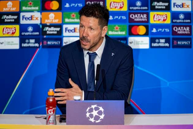 Champions League 2024 25 League Phase MD6: Atletico Madrid press conference, PK, Pressekonferenz Diego Pablo Simeone, head coach of Atletico de Madrid, seen speaking during the UEFA Champions League 2024 25 League Phase MD6 training and press conference at Estadio Riyadh Air Metropolitano on December 10, 2024 in Madrid, Spain. Madrid Estadio Riyadh Air Metropolitano Madrid Spain Copyright: xAlbertoxGardinx AGardin_20241210_Football_Champions_Atletico_Madrid_PC_0020