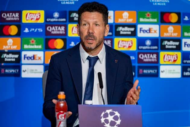 Champions League 2024 25 League Phase MD6: Atletico Madrid press conference, PK, Pressekonferenz Diego Pablo Simeone, head coach of Atletico de Madrid, seen speaking during the UEFA Champions League 2024 25 League Phase MD6 training and press conference at Estadio Riyadh Air Metropolitano on December 10, 2024 in Madrid, Spain. Madrid Estadio Riyadh Air Metropolitano Madrid Spain Copyright: xAlbertoxGardinx AGardin_20241210_Football_Champions_Atletico_Madrid_PC_0023