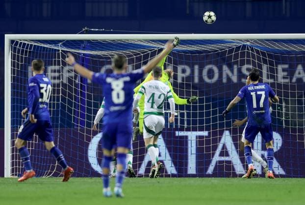 GNK Dinamo v Celtic FC - UEFA Champions League 2024 25 League Phase MD6 ZAGREB, CROATIA - DECEMBER 10: Celtic Goalkeeper Kasper Schmeichel in action during UEFA Champions League League Phase MD6 match between Dinamo Zagreb and Celtic at Stadion Maksimir on December 10, 2024 in Zagreb, Croatia.  SanjinxStrukic PIXSELL