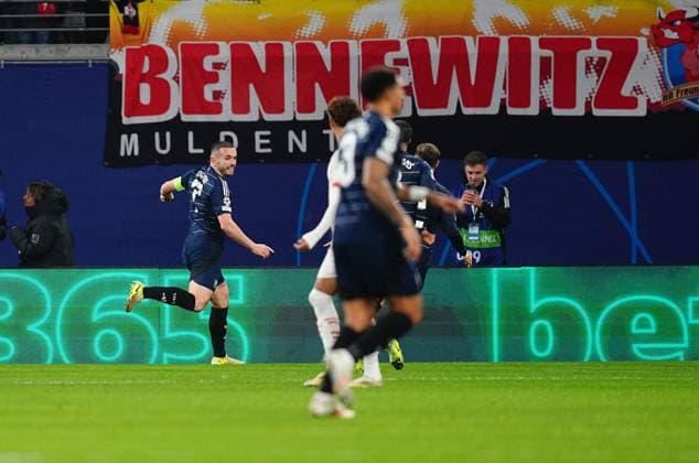John McGinn of Aston Villa celebrates the teams first goal during the Champions League round 6 match between RB Leipzig v Aston Villa, Red Bull Arena on December 10 2024. Leipzig Germany - ZUMAc04_ 20241210_zma_c04_001 Copyright: xCSMx