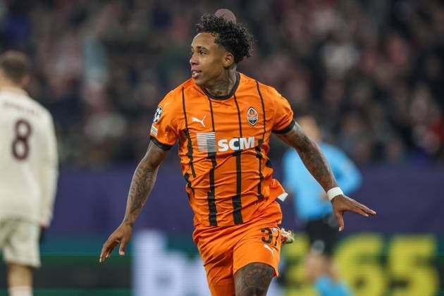 10.12.2024, Fussball, Saison 2024 2025, Champions League, 6. Spieltag, Shakhtar Donezk - FC Bayern München, Shakhtars Kevin jubelt nach seinem Tor zum 1 zu 0. Gelsenkirchen Veltins Arena NRW Deutschland xRHR-FOTO TRx Copyright: TimxRehbein RHR-FOTOx RHR-FOTO TR