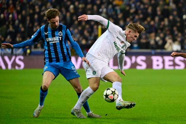 Club Brugge v Sporting CP - UEFA Champions League BRUGGE, BELGIUM - DECEMBER 10 : De Cuyper Maxim midfielder of Club Brugge and Gyokeres Viktor forward of Sporting CP during the UEFA Champions League 2024 25 League Phase MD6 match between Club Brugge and Sporting CP on December 10, 2024 in Brugge, Belgium, 10 12 2024 Brugge Belgium  Copyright: xPeterxDexVoechtx