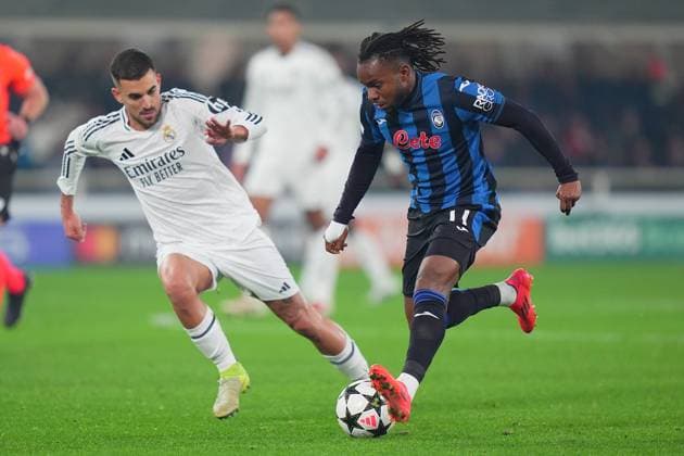 Atalanta s Ademola Lookman during the Uefa Champions League soccer match between Atalanta and Real Madrid a at the Gewiss Stadium in Bergamo, north Italy - Tuesday , December 10 , 2024. - Soccer .  Copyright: xSpada LaPressex