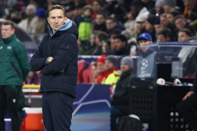 SOCCER - UEFA CL, RBS vs PSG SALZBURG,AUSTRIA,10.DEC.24 - SOCCER - UEFA Champions League, Red Bull Salzburg vs Paris Saint German. Image shows head coach Pepijn Lijnders (RBS).  GEPAxpictures xDavidxGeieregger