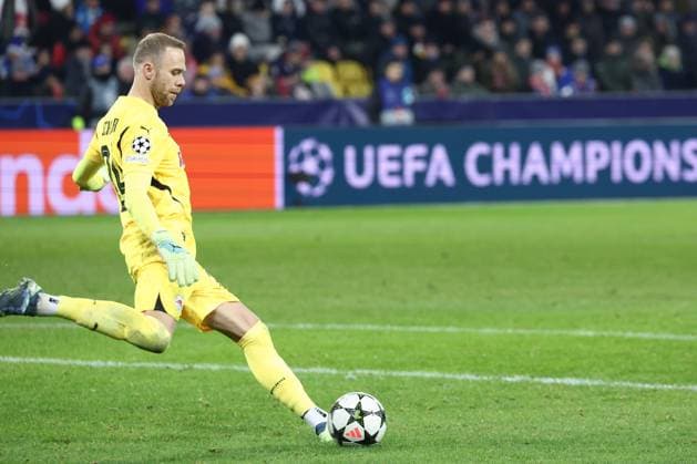 SOCCER - UEFA CL, RBS vs PSG SALZBURG,AUSTRIA,10.DEC.24 - SOCCER - UEFA Champions League, Red Bull Salzburg vs Paris Saint German. Image shows Alexander Schlager (RBS).  GEPAxpictures xDavidxGeieregger