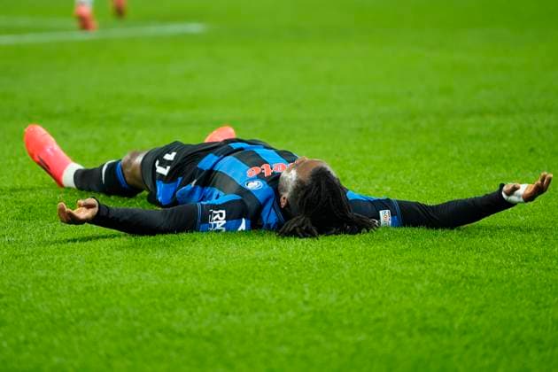 Atalanta BC v Real Madrid C.F. - UEFA Champions League 2024 25 League Phase MD6 Ademola Lookman second striker of Atalanta and Nigeria reacts during the UEFA Champions League 2024 25 League Phase MD6 match between Atalanta BC and Real Madrid C.F. at Stadio di Bergamo on December 10, 2024 in Bergamo, Italy. Bergamo Italy  Copyright: xJosexBretonx originalFilename:bretonhernandez-atalanta241210_npXkk.jpg