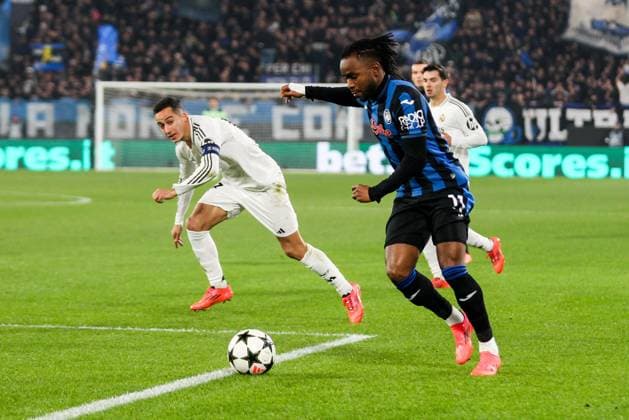 CALCIO - UEFA Champions League - Atalanta BC vs Real Madrid Ademola Lookman(Atalanta BC) , 6Â° Matchday UEFA Champions League , Atalanta BC vs Real Madrid CF,2024-25 game at Gewiss Stadium in Bergamo (BG), Italy, 10.12.2024.Photo by Marius Bunduc LiveMedia Bergamo Italy  Copyright: xIPAxSport ABACAx