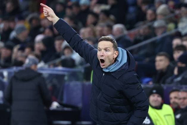SOCCER - UEFA CL, RBS vs PSG SALZBURG,AUSTRIA,10.DEC.24 - SOCCER - UEFA Champions League, Red Bull Salzburg vs Paris Saint German. Image shows head coach Pepijn Lijnders (RBS).  GEPAxpictures xDavidxGeieregger