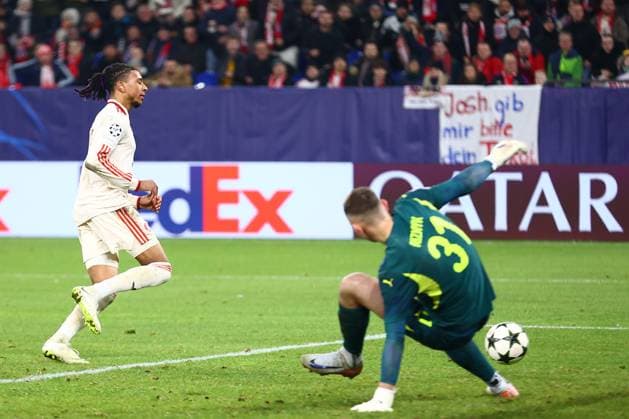 Tor zum 1:5 durch Michael Olise 17 (FC Bayern Muenchen) FC Shakhtar Donetsk vs. FC Bayern Muenchen, Fussball, UEFA Champions League, 6. Spieltag, 10.12.2024 Foto: kolbert-press Ant Palmer Arena AufSchalke NRW Deutschland