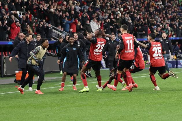 GER, UEFA CL, Bayer 04 Leverkusen (GER) vs. Inter Mailand (ITA), 10.12.2024, BayArena, Leverkusen, GER, UEFA CL, Bayer 04 Leverkusen (GER) vs. Inter Mailand (ITA), , im Bild: Torjubel Jubel Jubellauf, 1:0 durch Nordi Mukiele (Leverkusen 23), mit Xabi Alonso Cheftrainer Headcoach (Bayer 04 Leverkusen),Martin Terrier (Leverkusen 11), Exequiel Palacios (Leverkusen 25),