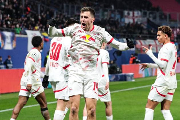 Torjubel - Torschütze Christoph Baumgartner (RB Leipzig,14) trifft zum 2-2 - Champions League Ligaphase Saison 2024-2025 RB Leipzig vs. Aston Villa in der Red Bull Arena in Leipzig - Aktion,Fussball,Deutschland,Mann,Männer,10.12.2024