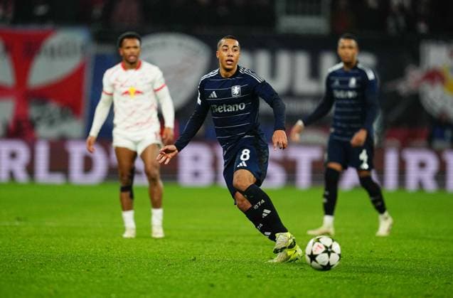 December 10 2024: Youri Tielemans of Aston Villa controls the ball during a Champions League Group Phase day 6 game, RB Leipzig vs Aston Villa, at Red Bull Arena, Leipzig, Germany. CSM Leipzig Germany - ZUMAc04_ 20241210_zma_c04_045 Copyright: xUlrikxPedersenx