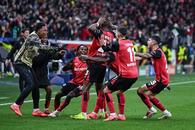 Bilder des Jahres 2024, Sport 12 Dezember Sport Themen der Woche KW50 Sport Bilder des Tages 10.12.2024, Fussball, Champions League, 6. Spieltag, Saison 2024 2025, Bayer 04 Leverkusen - Inter Mailand, Nordi Mukiele (Bayer Leverkusen) freut sich über das Tor zum 1:0 mit der Mannschaft. xRHR-FOTO TKx *** 10 12 2024, Football, Champions League, Matchday 6, Season 2024 2025, Bayer 04 Leverkusen Inter Milan, Nordi Mukiele Bayer Leverkusen celebrates the 1-0 goal with the team xRHR PHOTO TKx Copyright: RHR-FOTOx RHR-FOTO TK