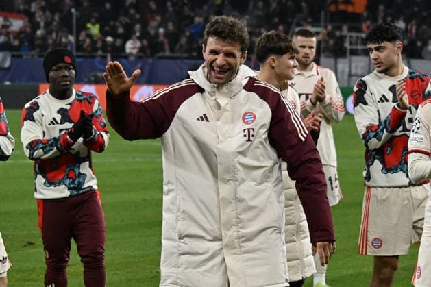 10.12.2024, xsltx, Fussball UEFA Champions League, Schachtar Donezk - FC Bayern München emspor, v.l. Jubel, Freude über den Sieg bei den Bayern Konrad Laimer (FC Bayern Muenchen) Thomas Mueller (FC Bayern Muenchen) (DFL DFB REGULATIONS PROHIBIT ANY USE OF PHOTOGRAPHS as IMAGE SEQUENCES and or QUASI-VIDEO) Gelsenkirchen