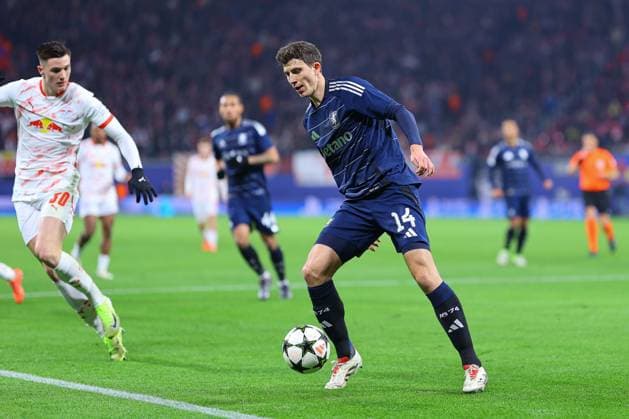 2024.12.10 Lipsk pilka nozna UEFA Liga Mistrzow sezon 2024 2025 RB Lipsk - Aston Villa FC N z Pau Torres Foto Pawel Andrachiewicz PressFocus 2024.12.10 Leipzig Football - UEFA Champions League season 2024 2025 RB Leipzig - Aston Villa FC Pau Torres Credit: Pawel Andrachiewicz PressFocus NEWSPIX.PL --- newspix.pl POLAND OUT! 