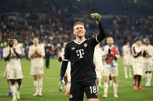 Die Spieler vom FC Bayern Müchen freuen sich über den 1:5 Sieg beim Spiel der Champions League (Saison 2024 25) Shakhtar Donetsk - FC Bayern München Copyright: Thomas Pakusch