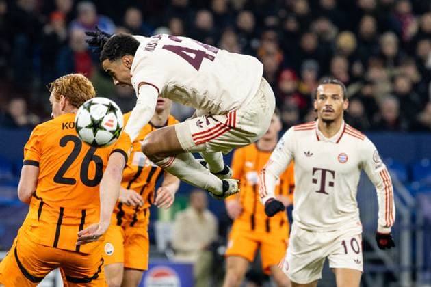 Sport Bilder des Tages UEFA Champions League: FC Shakhtar Donetsk - FC Bayern München; 10.12.2024 Jamal Musiala (FC Bayern München, 42), Yukhym Konoplia (FC Shakhtar Donetsk, 26) UEFA Champions League: FC Shakhtar Donetsk - FC Bayern München; Arena AufSchalke, Gelsenkirchen; 10.12.2024 Copyright: xBEAUTIFULxSPORTS Buriakovx