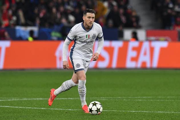 Piotr Zielinski ( Inter Mailand ). GER, Bayer 04 Leverkusen vs Inter Mailand, Fussball, UEFA Champions League, Ligaphase, Spielzeit 2024 2025, 10.12.2024 DFL REGULATIONS PROHIBIT ANY USE OF PHOTOGRAPHS AS IMAGE SEQUENCES AND OR QUASI-VIDEO GER, Bayer 04 Leverkusen vs Inter Mailand, Fussball, UEFA Champions League, Ligaphase, Spielzeit 2024 2025, 10.12.2024 Leverkusen Copyright: xEibner-Pressefoto ThomasxThienelx EP_TTL